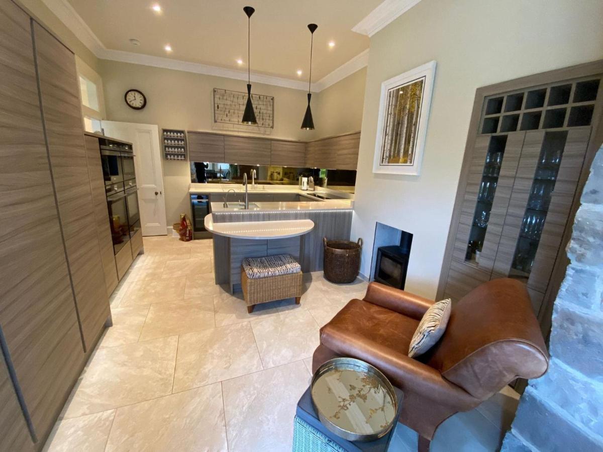 Braid Rd Stunning Villa Единбург Екстериор снимка